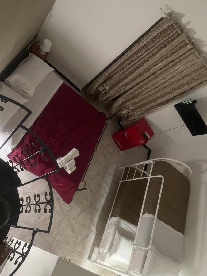 דירות נאפולי Casa Vacanza La Serenella מראה חיצוני תמונה